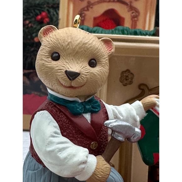 Hallmark Bearingers Set 1993 Keepsake Christmas Ornaments Fireplace Boxes 4 item - Picture 4 of 14